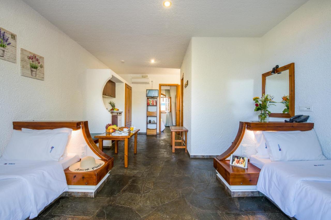 Agia Marina Folia Apartments Chania מראה חיצוני תמונה